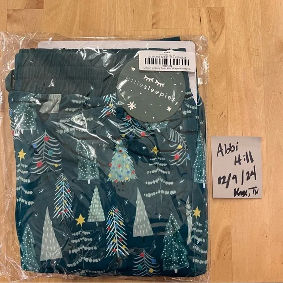 SOLD on Crosspost!! Little Sleepies NWT Men’s Bottoms Twinkling Trees XL - Picture 2 of 2